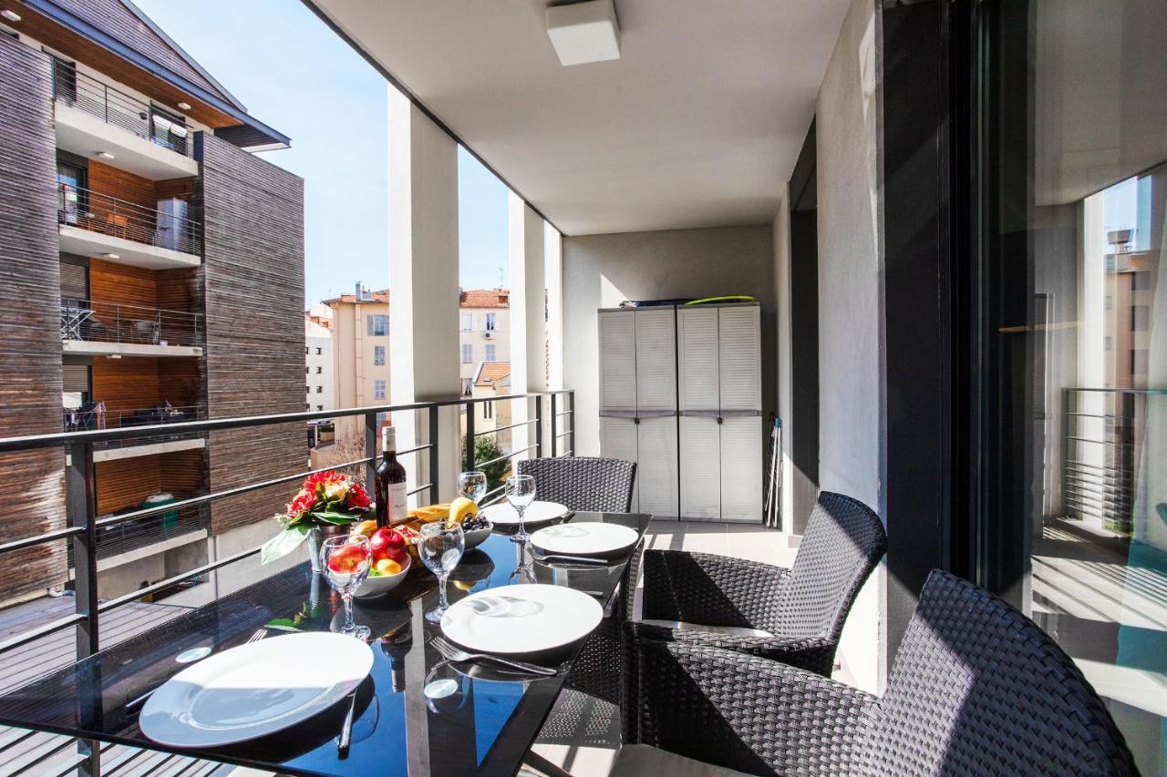 Victor Hugo Ap4159 Nice, By Riviera Holiday Homes Esterno foto