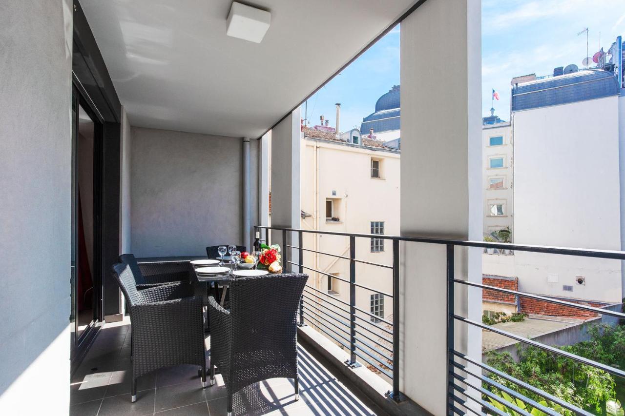 Victor Hugo Ap4159 Nice, By Riviera Holiday Homes Esterno foto